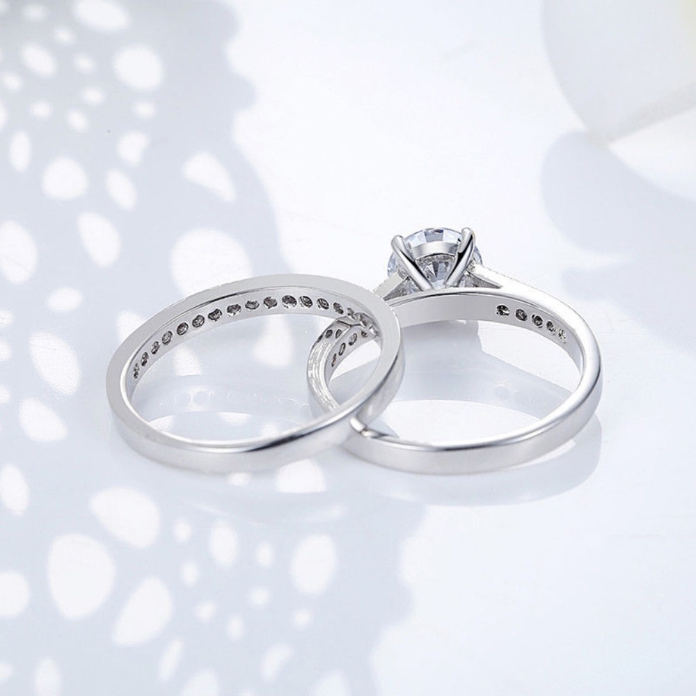 925 Silver  White Sapphire  Ring Size 9